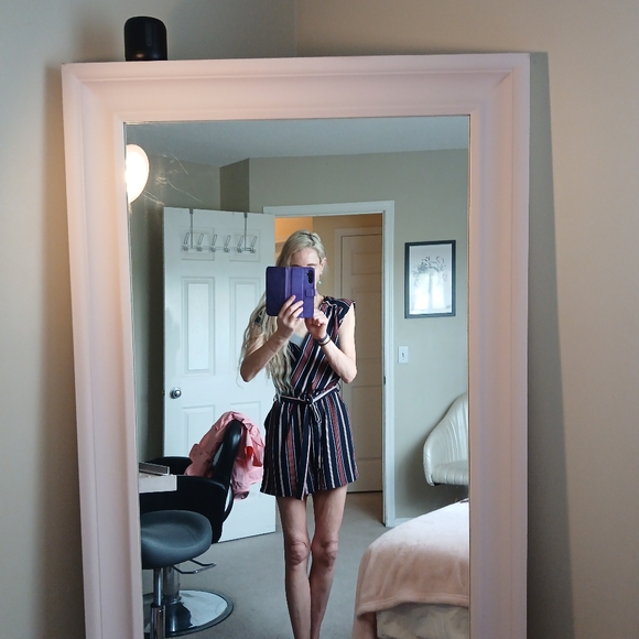 Beautiful romper with tie 👔 - Picture 3 of 3